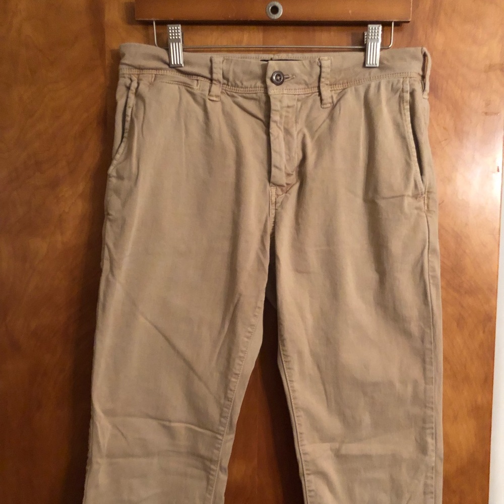 American Eagle Outfitters Skinny khakis
